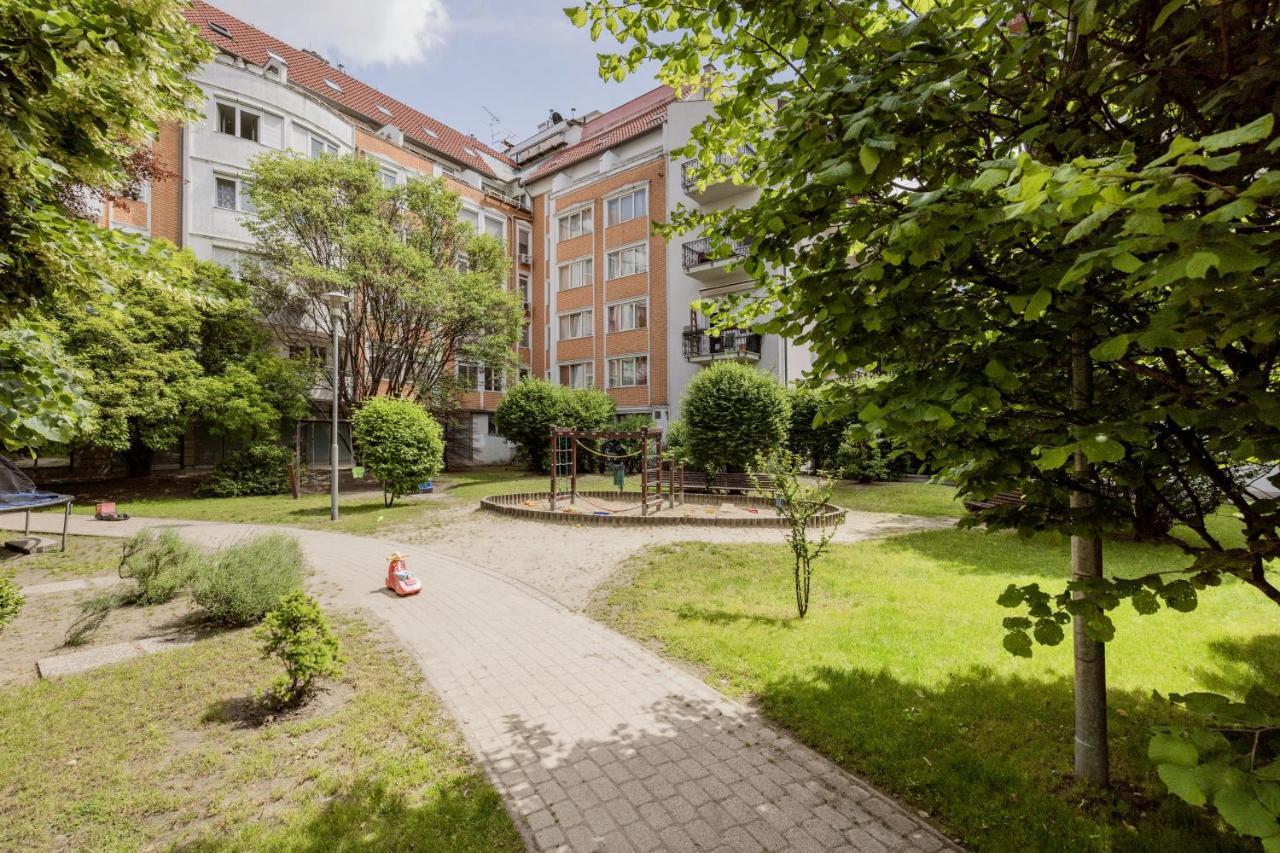 Bright And Spacious Penthouse W/ Terrace & Parking Budapest Exterior photo